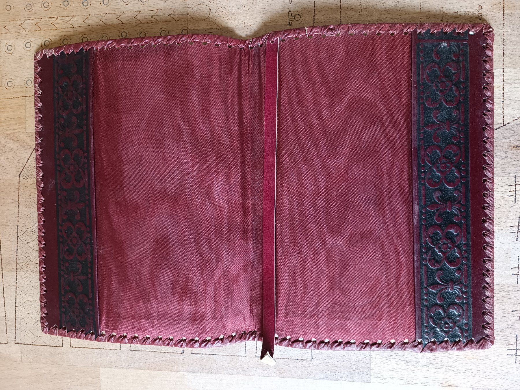 Valigie & Borse: Antike Leder Dokumentenmappe / porte-document vintage cuir – Usato da Genève venduto da Mercedest7 2