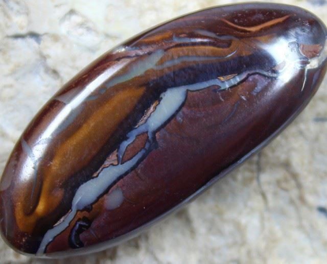 Pietre preziose: Australischer Boulder Opal 35.30Cts. – Usato da Bern venduto da Grindelwaldaus 2