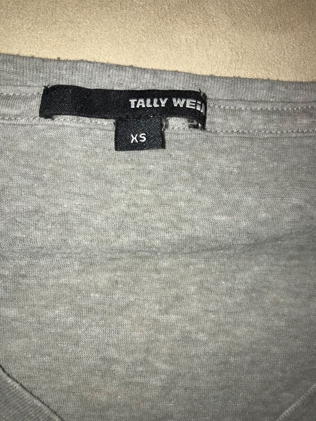 Pullover & Sweatshirts: Pulli Tally Weijl Gr.XS – Gebraucht aus Stäfa von Exclusive0 1