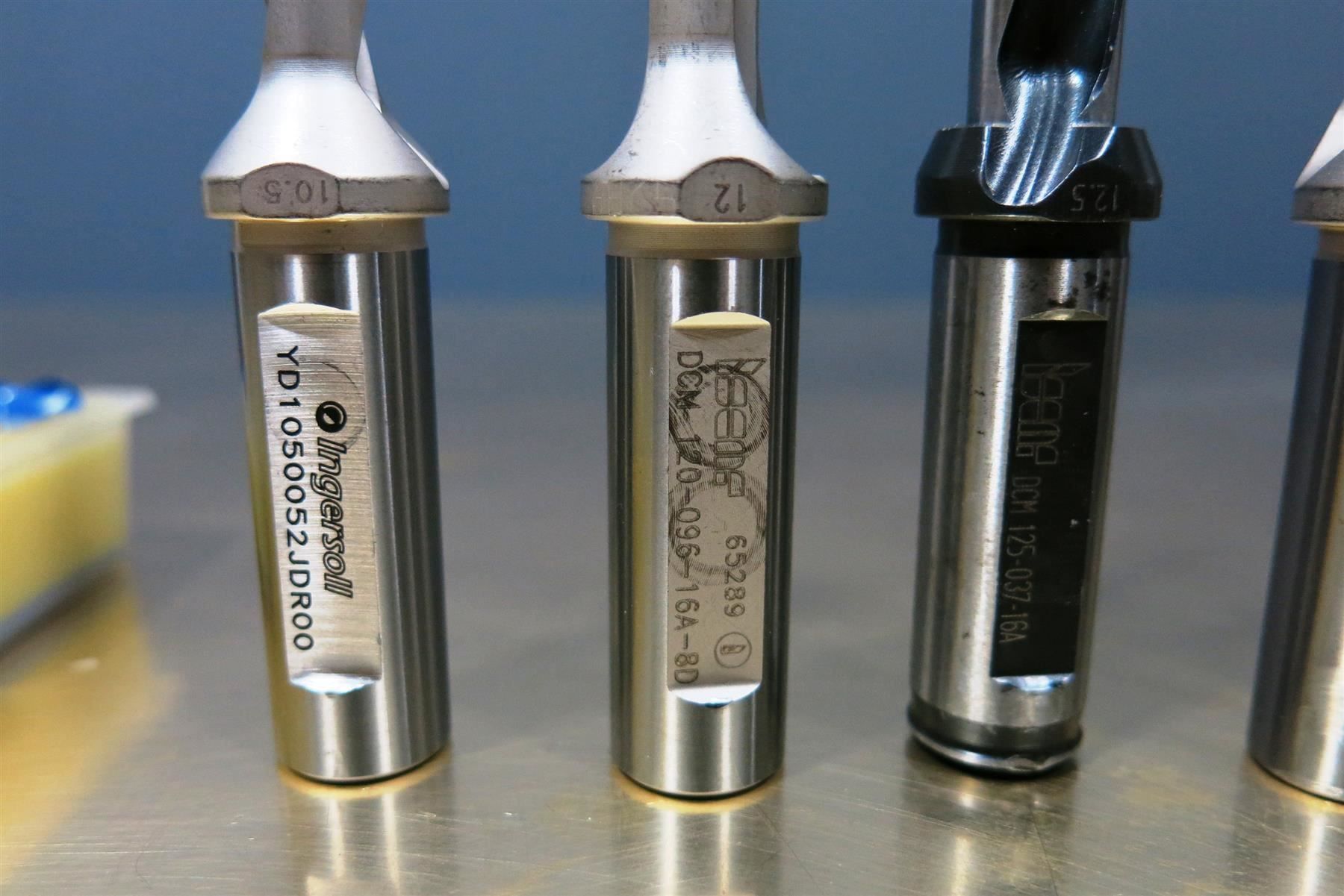 Tutti gli attrezzi: 5x Wendeplatten-Bohrer Iscar + Ersatz, I – Usato da Laufenburg venduto da Sirluger 2