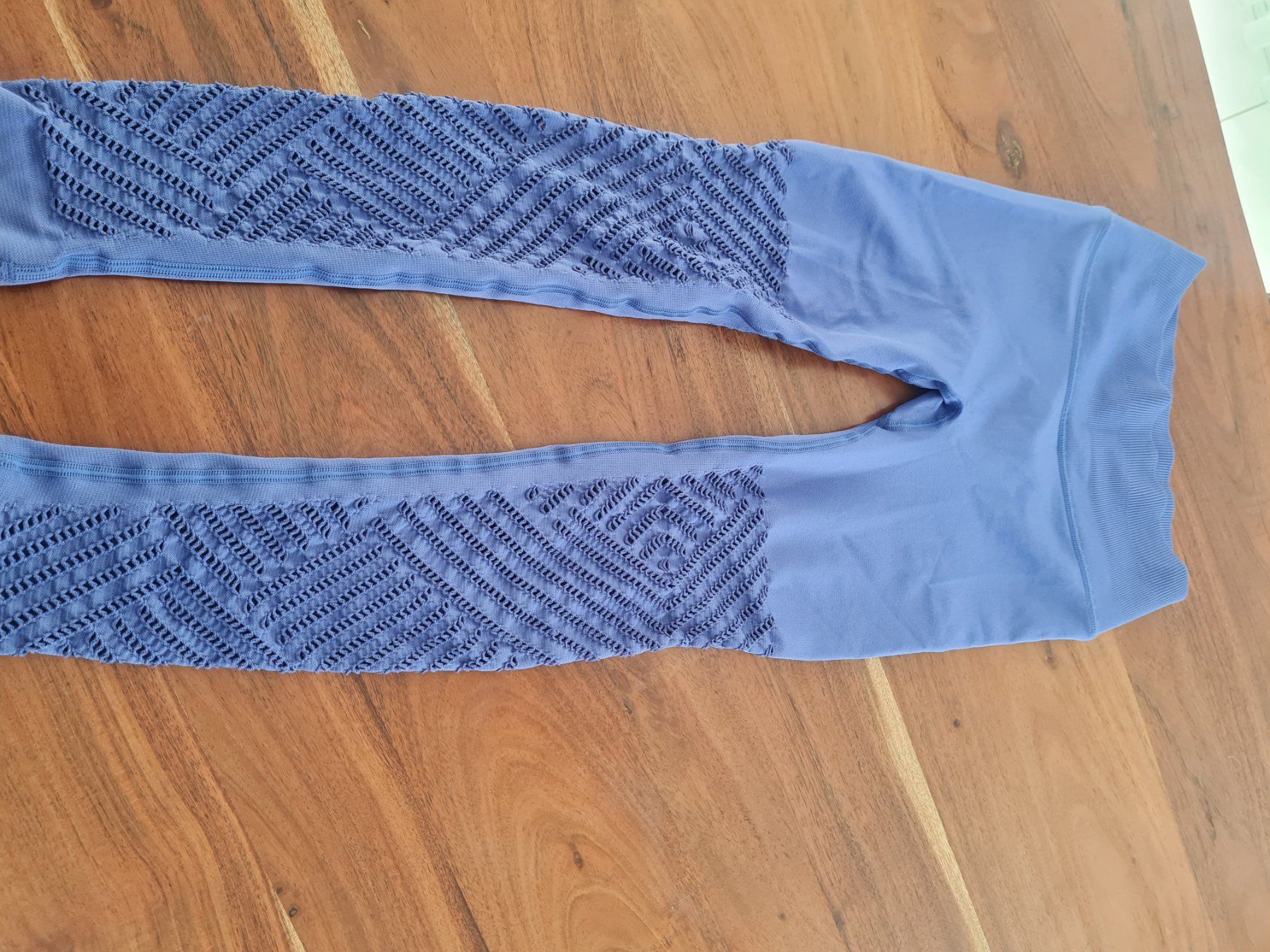 Victoria's Secret Leggings: Victoria secret leggings – Usato da Niedergösgen venduto da topol14 2