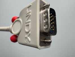 VGA - VGA m/m