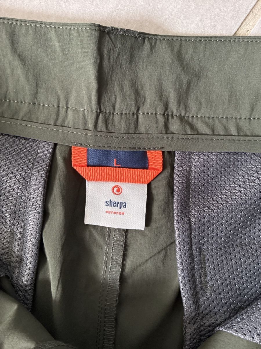 Sherpa Hosen: Short neuf sherpa taille L – Neu und originalverpackt aus Orvin von loulax01