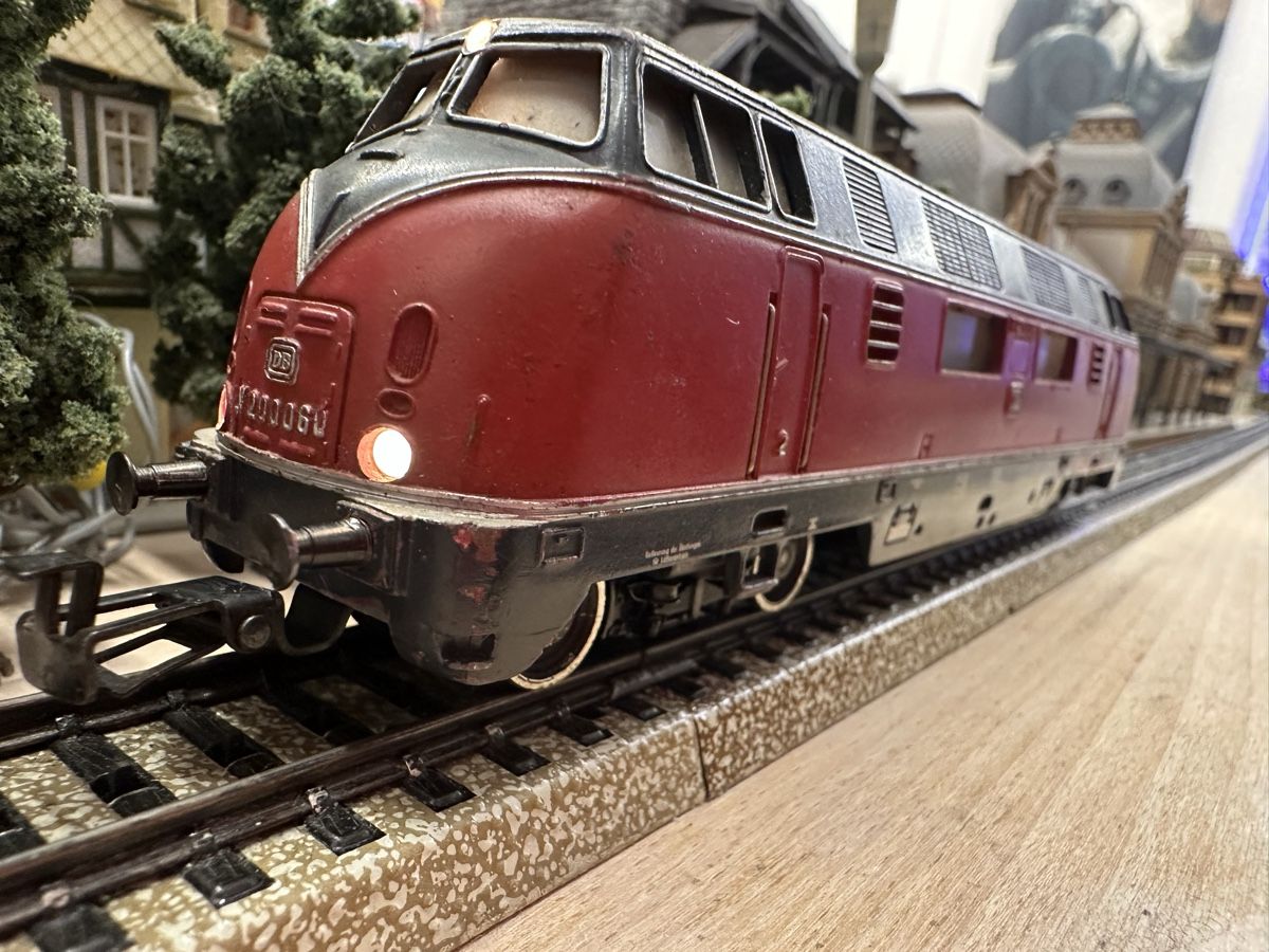 Märklin Modellini di ferrovie: Märklin 3021 DB BR V200 – Usato da Lupsingen venduto da New-Haven