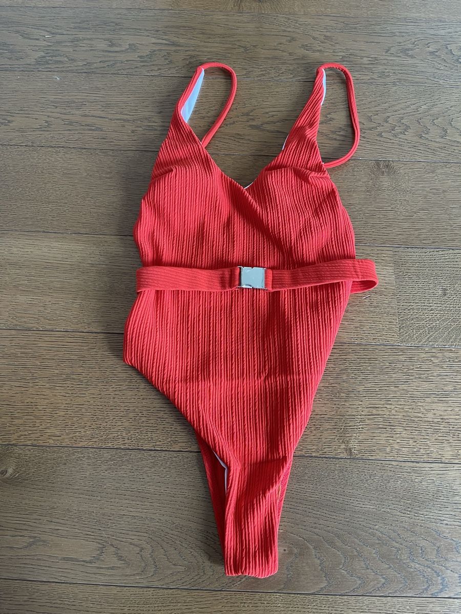 Costumi da bagno & Bikini: Badeanzug mit Hüftgürtel in Rot Gr S – Nuovo (secondo la descrizione) da Bassersdorf venduto da Sandy456 1
