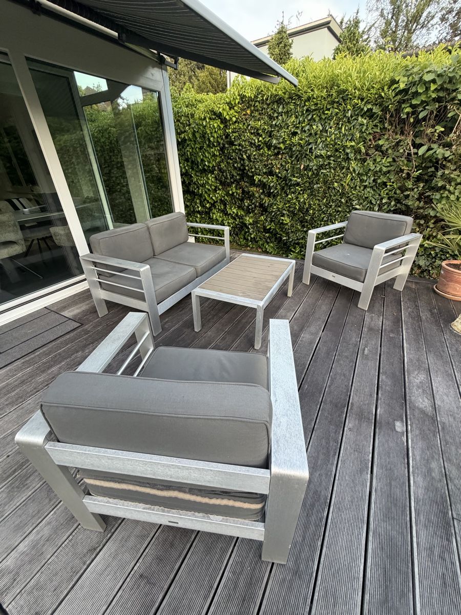 Poltrone: Gartenlounge Set Aluminium/Holzoptik  – Usato da Port venduto da Jenny_baertschi