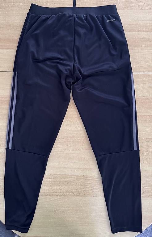 Pantaloni: Gr. M - Adidas Juventus Trainingshose Original – Usato da Zug venduto da Luca_01_ 1