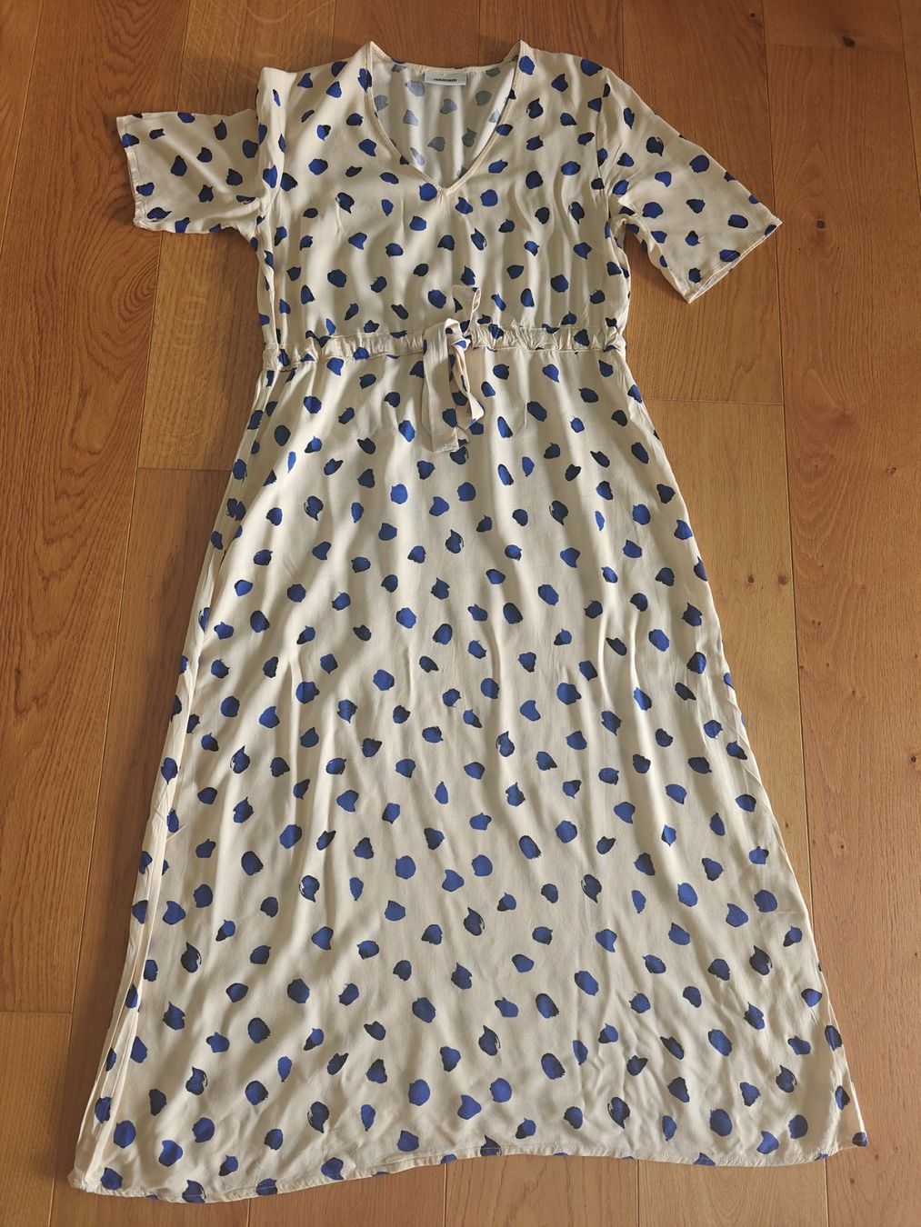 Vestiti: Minimum Sommerkleid Viscose Grösse M – Usato da Menzingen venduto da tschey-tschey 2