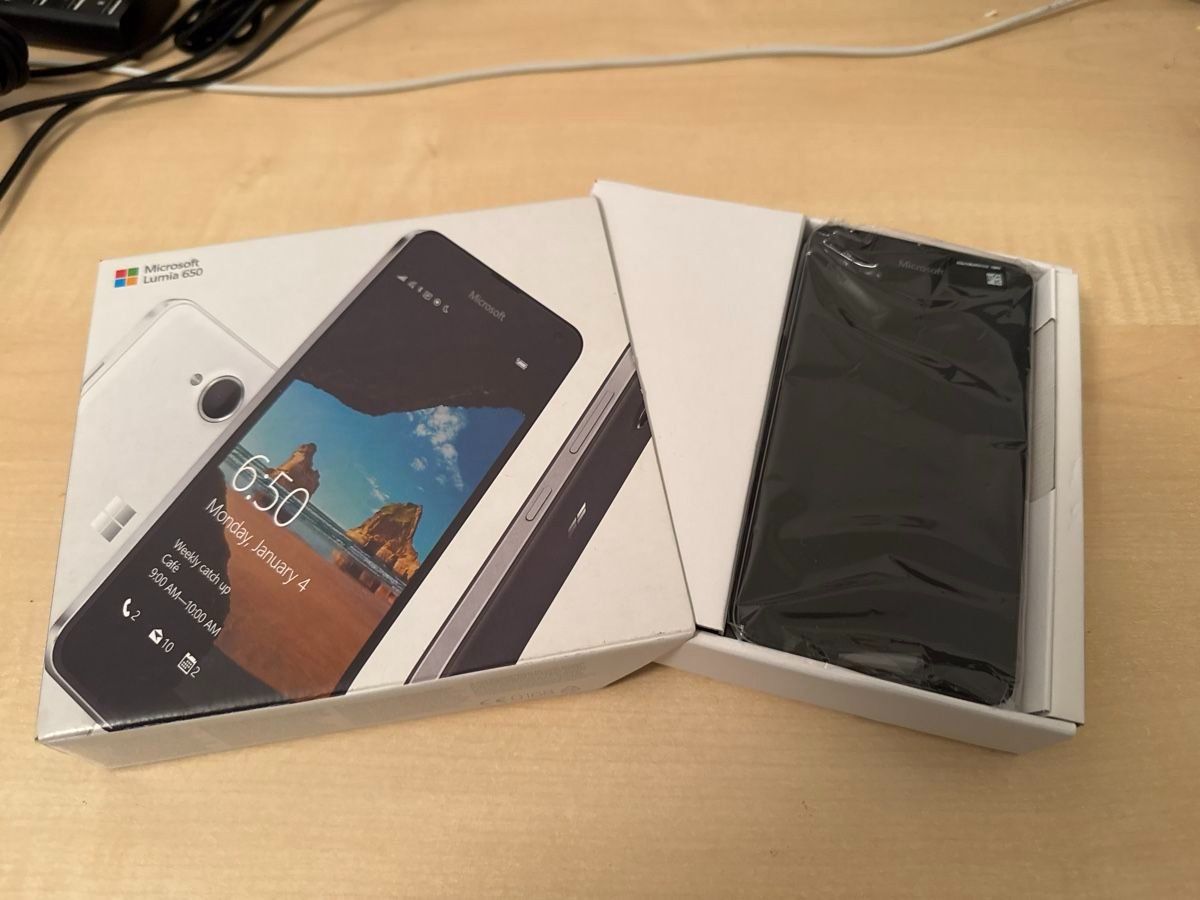 Microsoft Telefoni cellulari / Smartphones: Lumia 650 Microsoft letzte Model 4G – Usato da Arisdorf venduto da comestibles 2