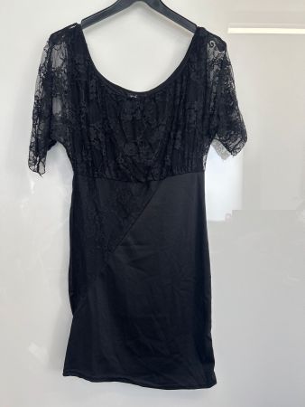 Spitzenkleid Etuikleid Elegant Gr S NEU