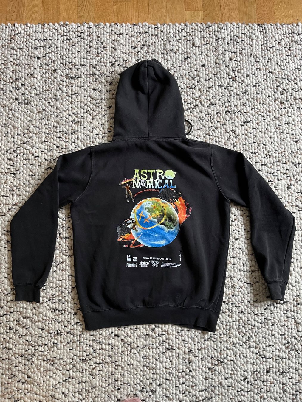 Maglioni & Felpe: Travis Scott Hoodie – Usato da Kloten venduto da dan_8vxs 1