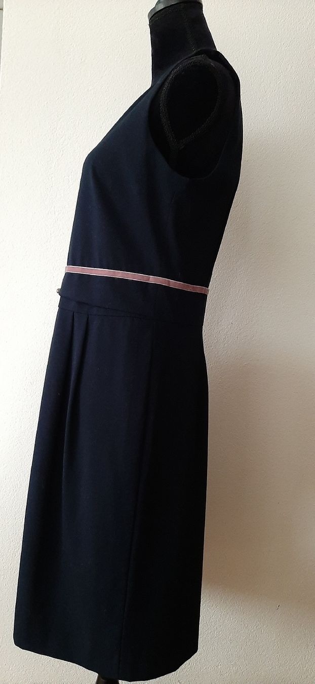 More & More Vestiti: MORE &  MORE elegantes Kleid, dunkelblau, Gr. 40 – Usato da Uster venduto da kgw78 1