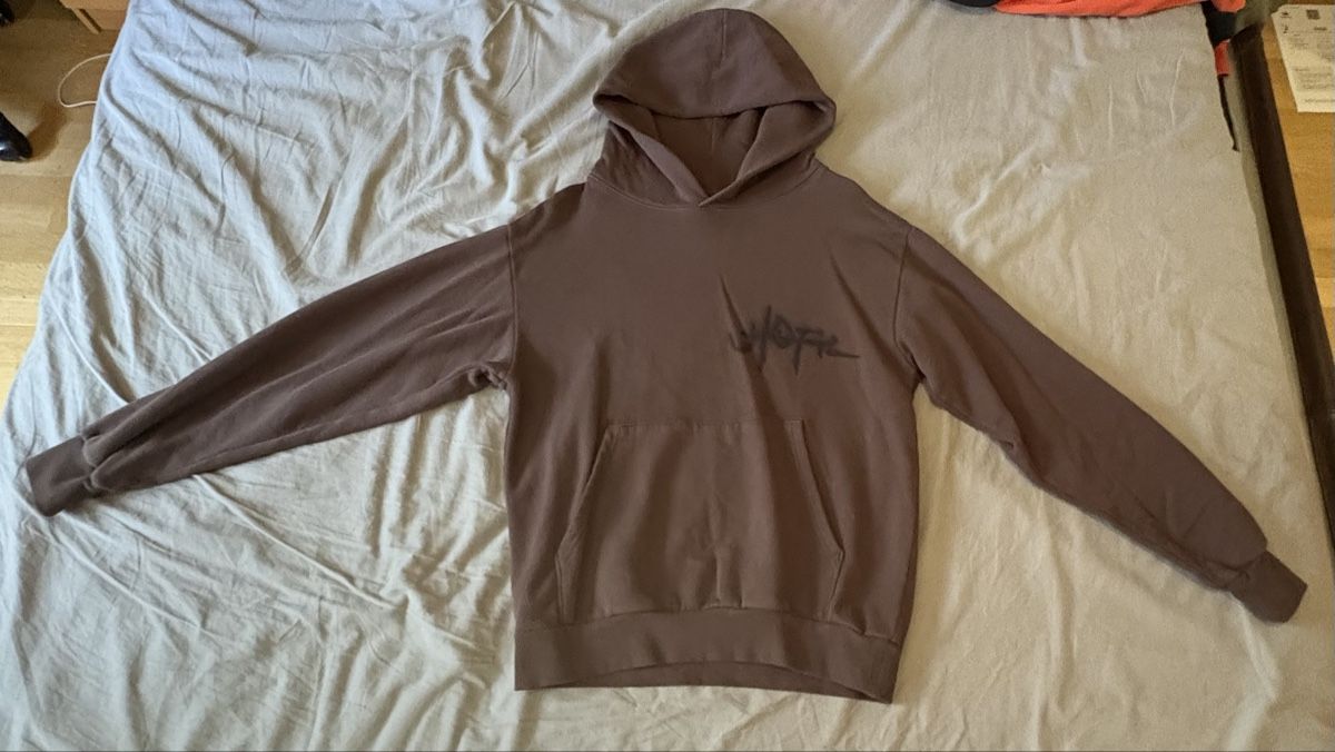 Maglioni & Felpe: Pull Travis Scott Utopia A2 neuf – Nuovo (secondo la descrizione) da Petit-Lancy venduto da cir_26qs