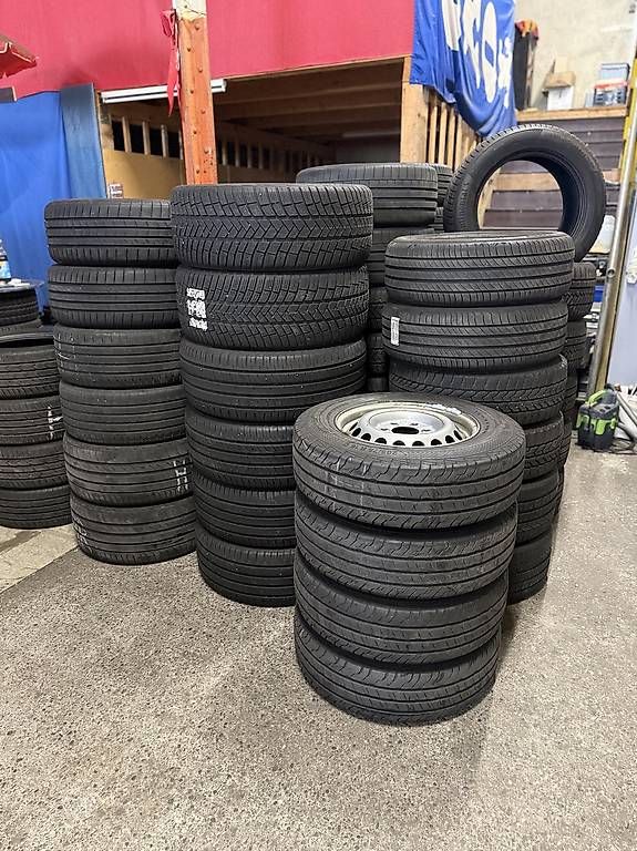 Pneumatici & Ruote complete: 120 Reifen Sommer/Winter – Usato da Gerlafingen venduto da Pneu-Puric 1