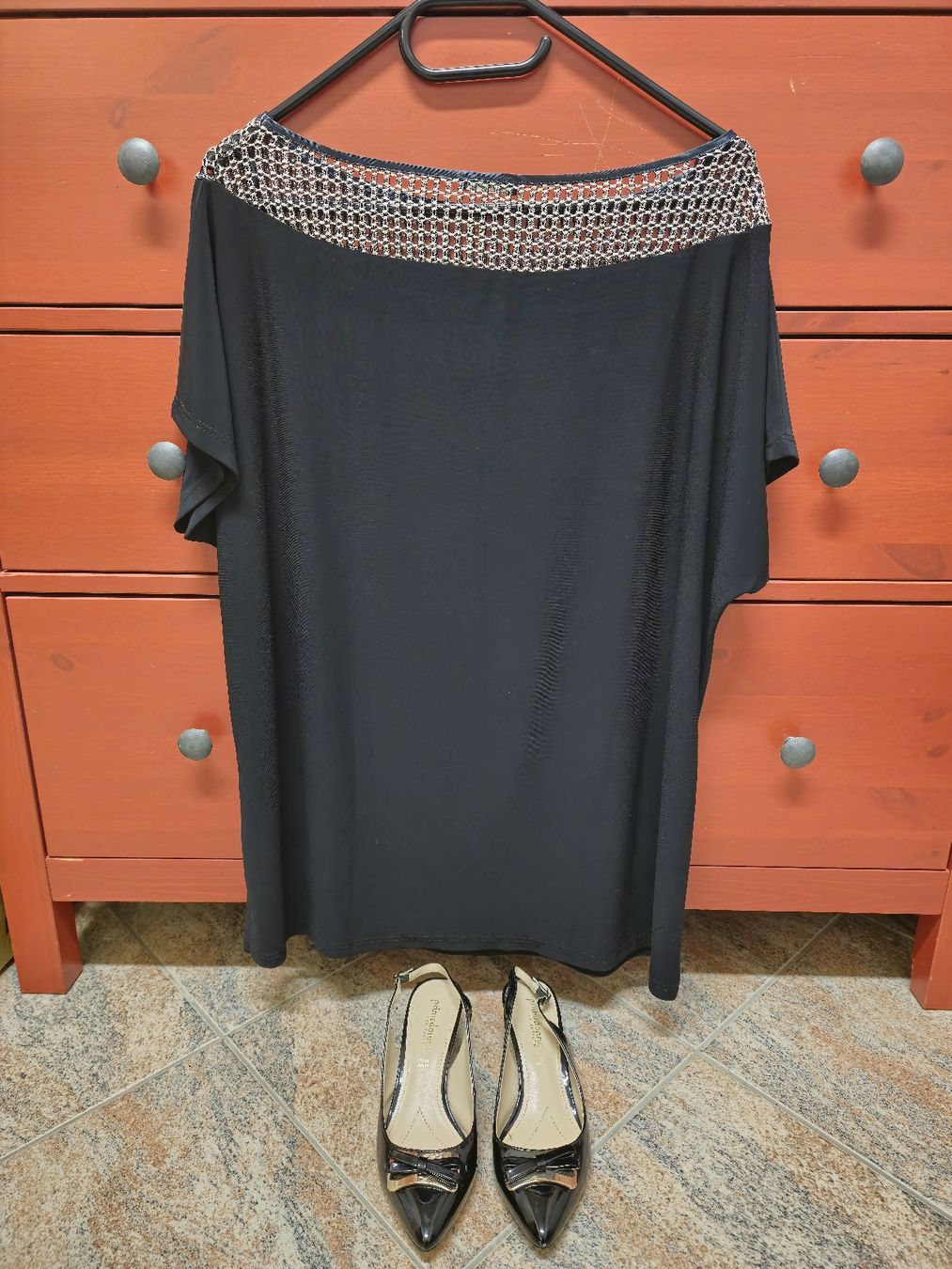 Lotti di vestiti: Twin-Set mit Pumps – Nuovo (secondo la descrizione) da Schmerikon venduto da mike_96 2