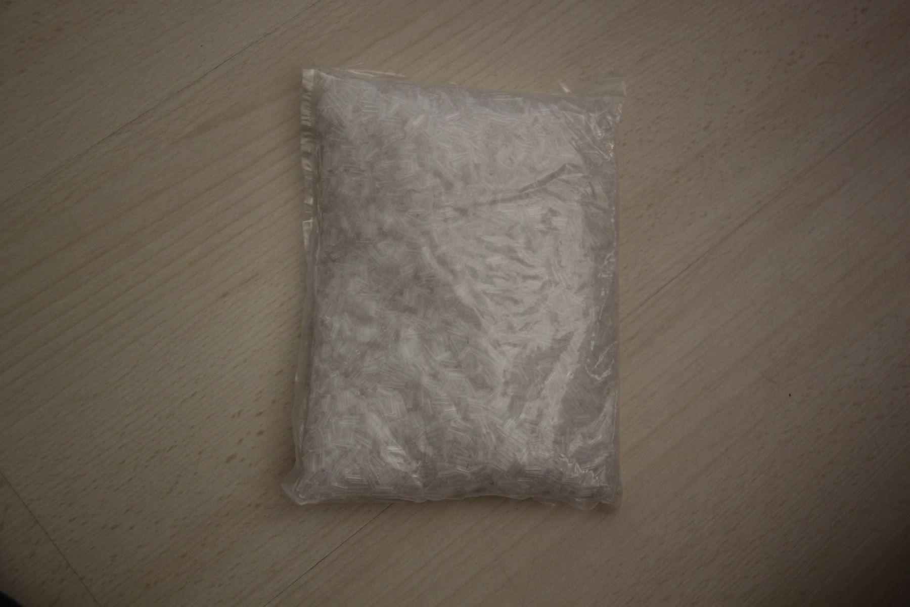 Perle (finte): 0.5kg Perlen Glasstifte clear – Nuovo e nell'imballaggio originale da Walterswil SO venduto da Jerry_maus