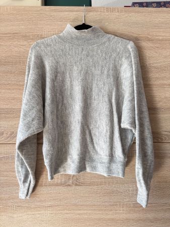 Pull col roulé gris