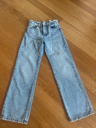 NEU! Jeans von Stradivarius Gr. 34