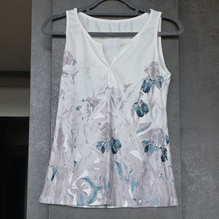 🐸 TOP/ BLUSE MIT LILIEN BLÜTEN DESSIN S BLUMEN TOP ZUSTAND