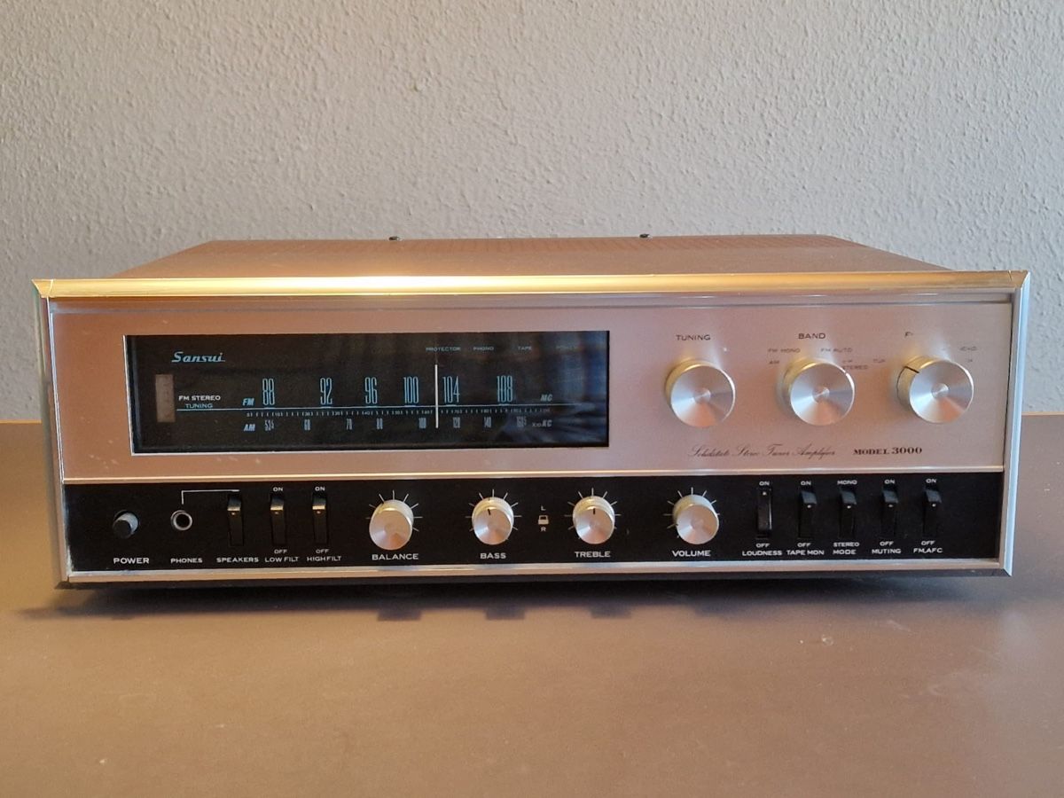 Sansui Ricevitori: Sansui Verstärker Model 3000 – Usato da Le Vaud venduto da Balthasar