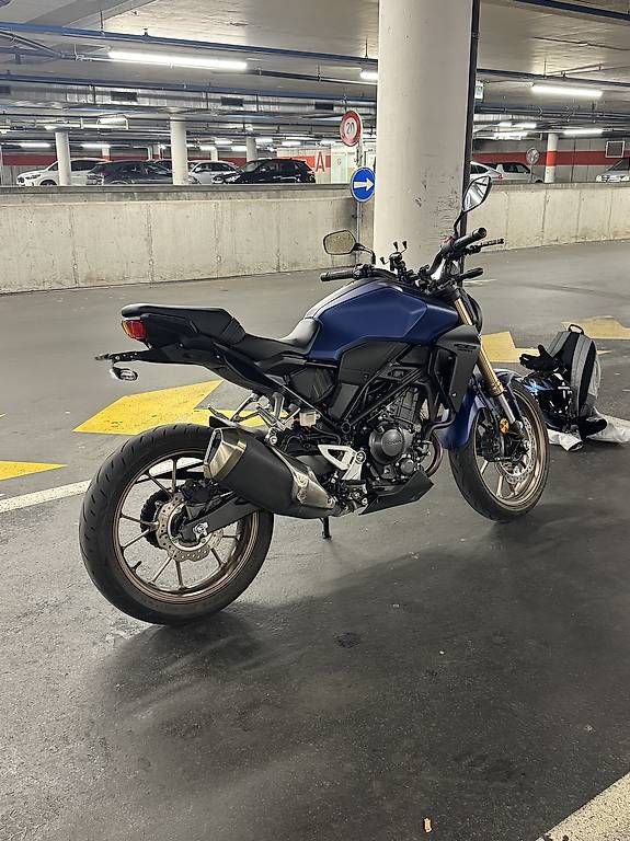 Honda Strada: Honda CB 300r ABS 2024 – Usato da Muhen venduto da jol_ina00 1