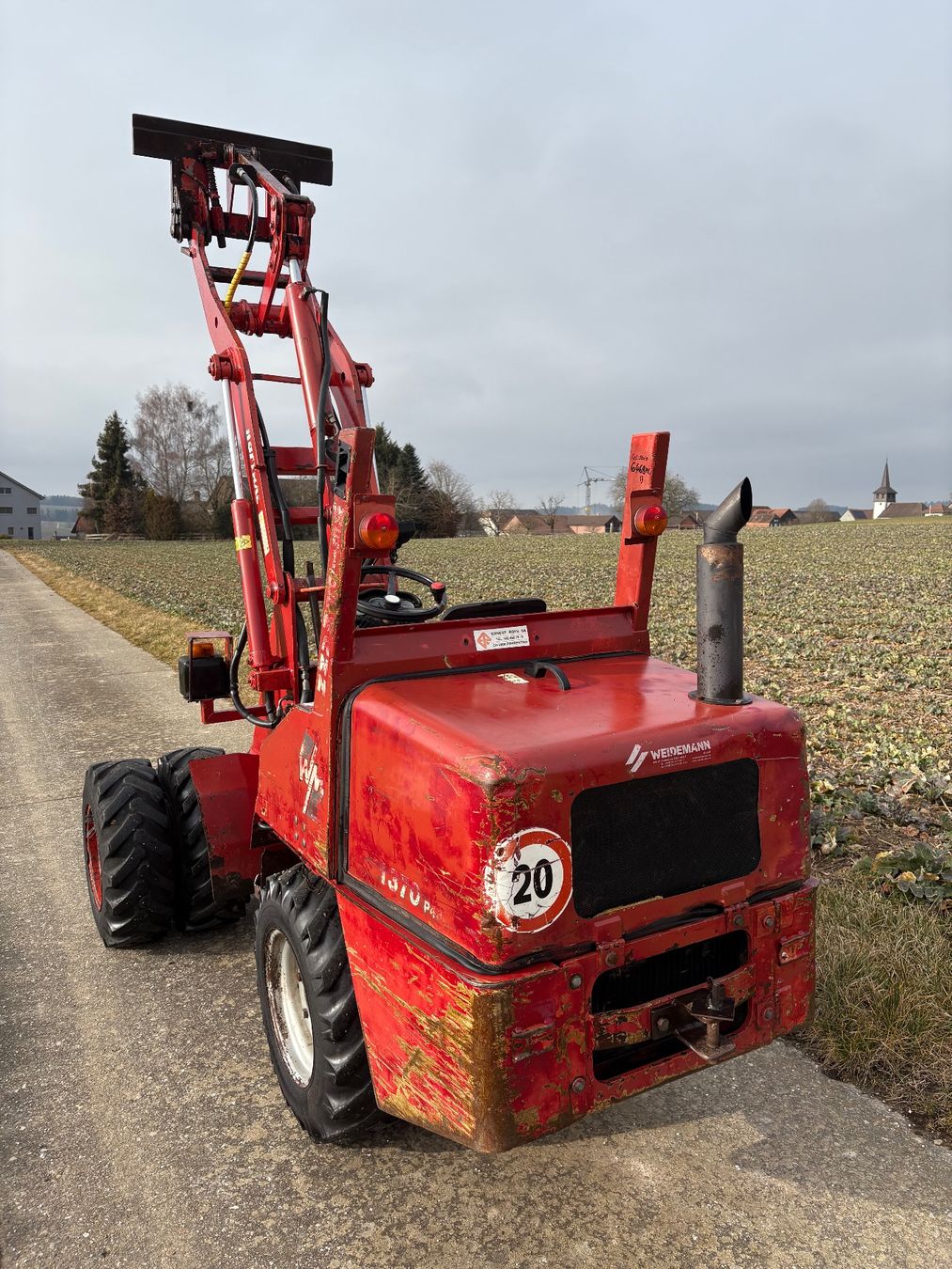 Weidemann Caricatori: Valet de ferme, Chargeuse Weidemann 1370 – Usato da Bioley-Magnoux venduto da Salvo25 3
