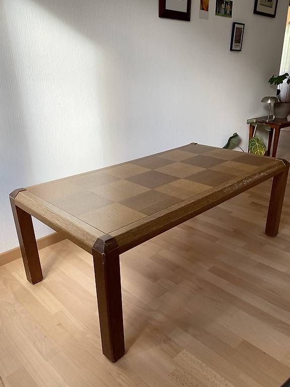 Tavoli: Mid-Century Couchtisch Eiche mit Schachbrettmuster – Usato da Zürich venduto da Sere.05
