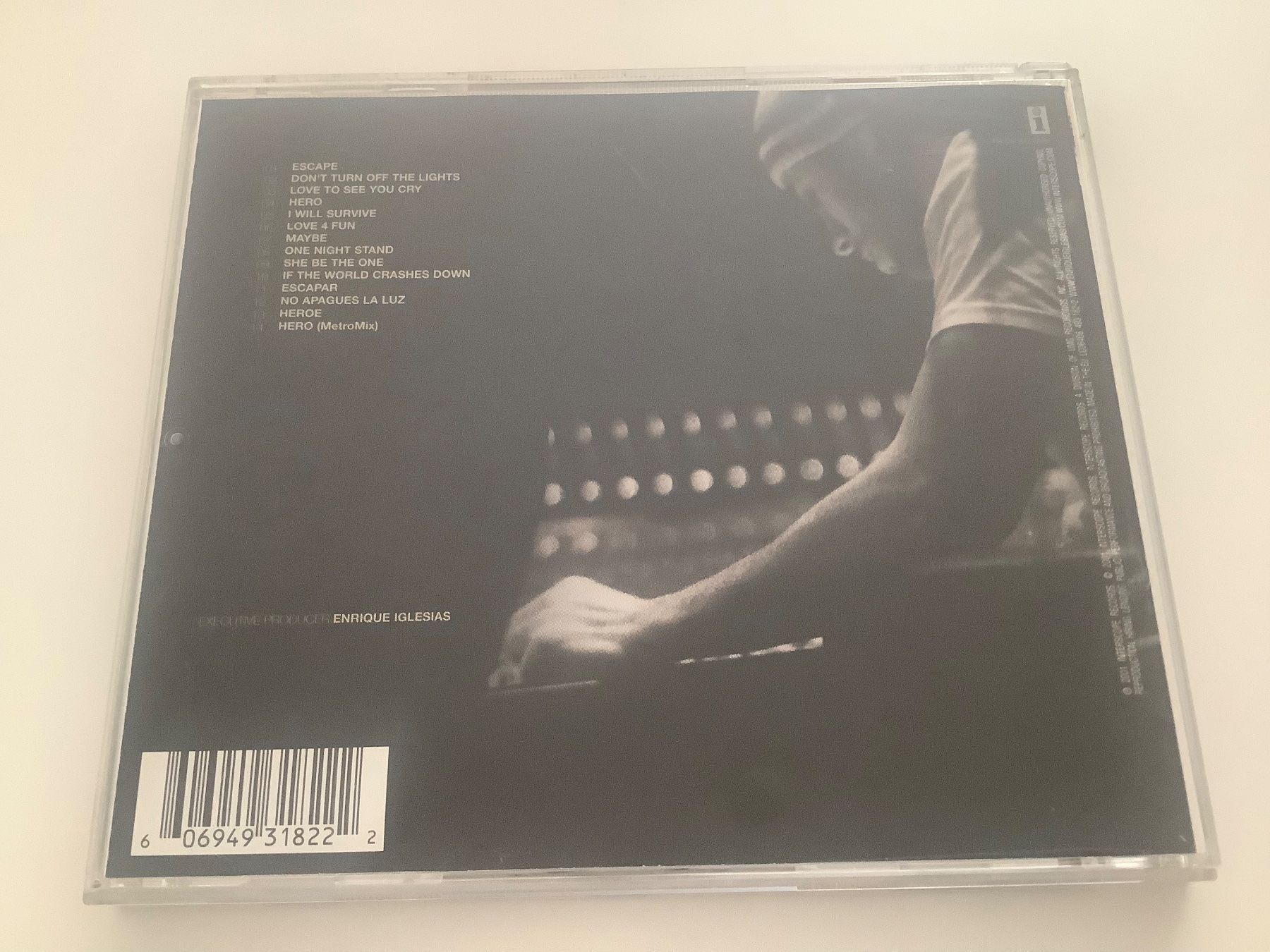 CD: Enrique / escape / 2001 – Usato da Dübendorf venduto da Shreck 1