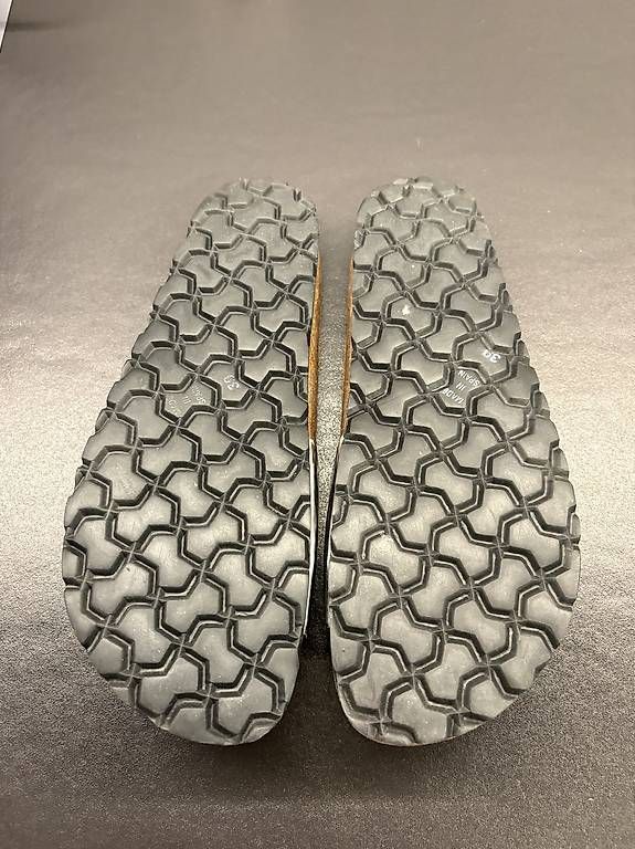 Tamaris Chaussures femmes: Tamaris Pantolette flach Größe 39 – D'occasion à Thürnen par Yaroc 1