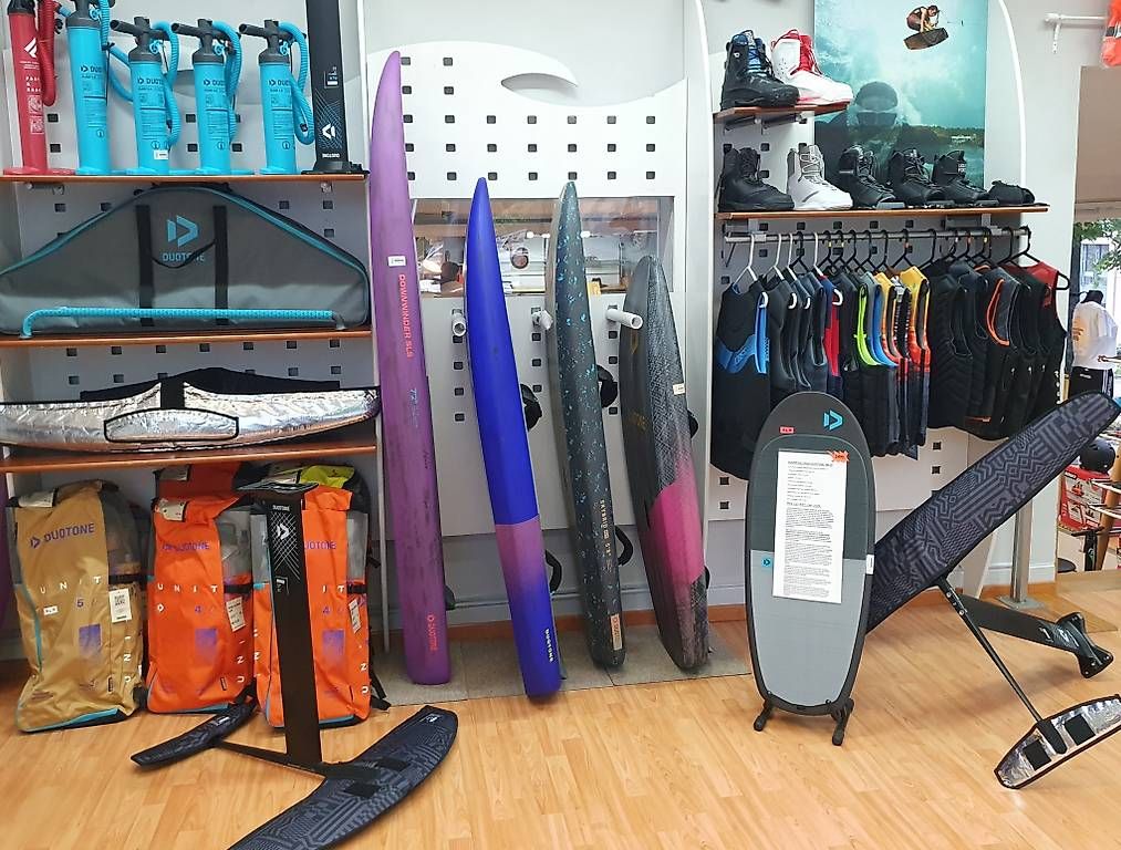 Duotone Tavole da surf e di nuoto: Duotone Skybrid 6'4" SLS New 2026 – Nuovo e nell'imballaggio originale da Lausanne venduto da Wollebw 4