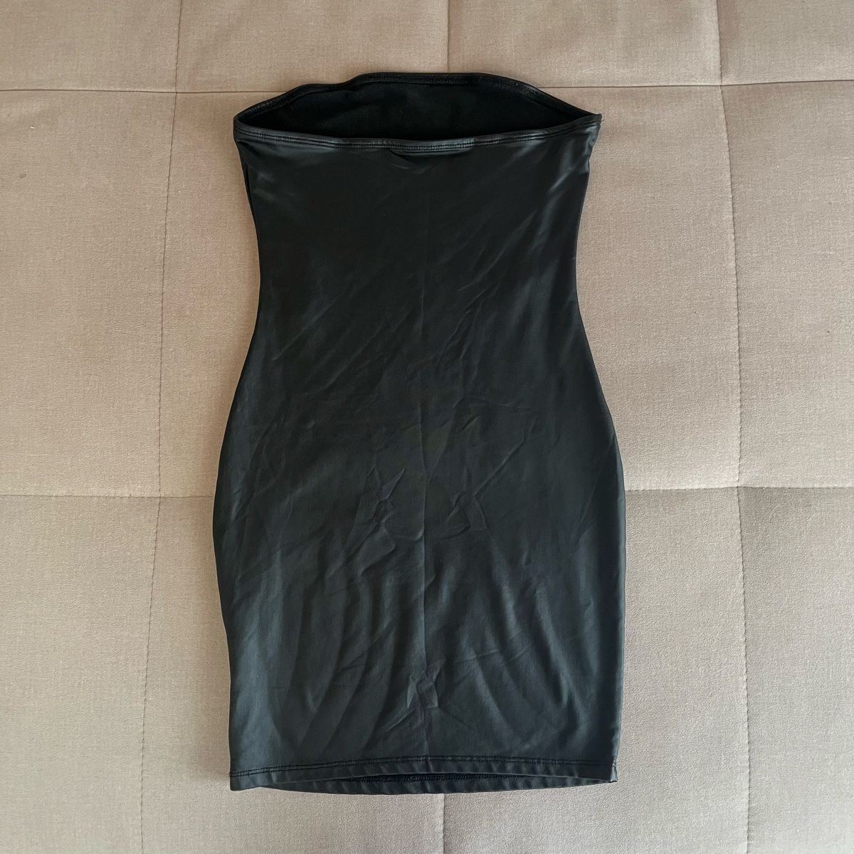 Vestiti: Kunstleder Kleid , figurbetont, Gr. XS – Usato da Cunter venduto da tiramisuuu_ 1