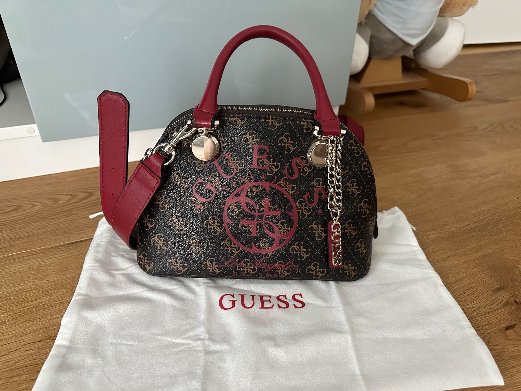 Guess Borse da donna: Guess Tasche – Usato da Perlen venduto da H.Spa
