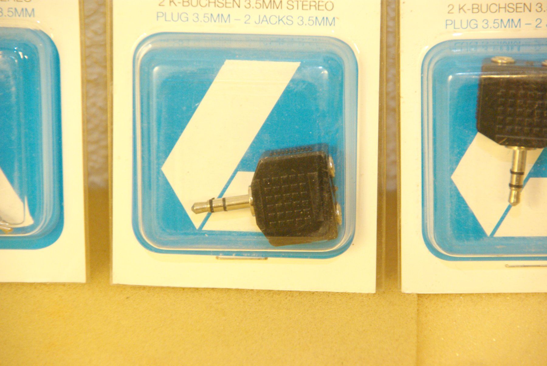 Unità & Adattatore: 3x K-Stecker 3.5mm - Stereo von limaro – Nuovo e nell'imballaggio originale da Herisau venduto da Cevianer1844 1
