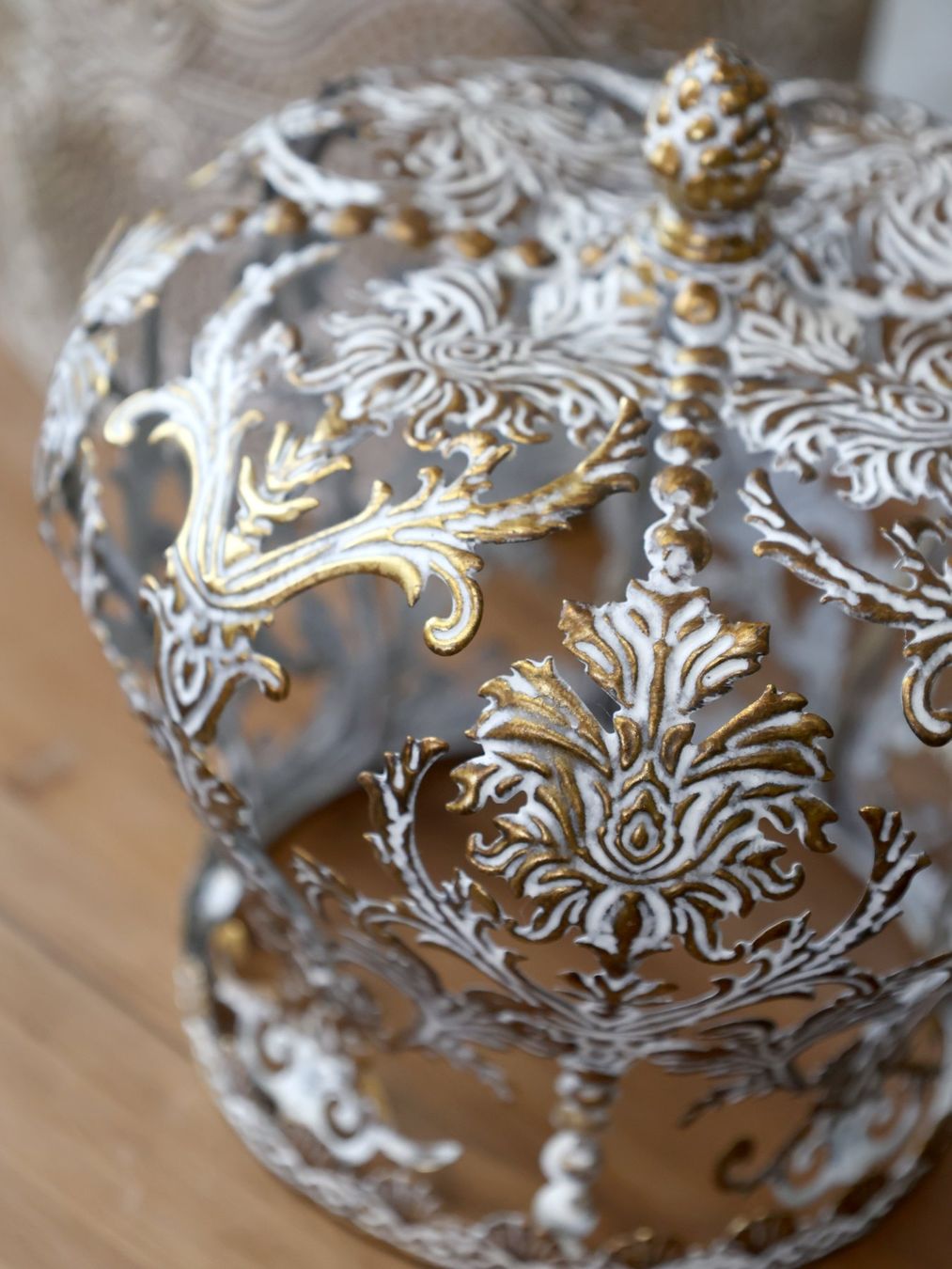 Tutte le decorazioni: Krone "Vire" zur Dekoration – Nuovo e nell'imballaggio originale da Innertkirchen venduto da Glatthard-Interior 2