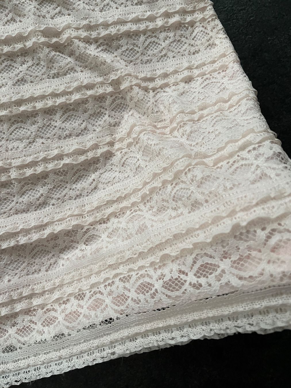 H&M Gonne: H&M kurzer Rock aus Spitzenstoff - Größe 1 Size – Nuovo (secondo la descrizione) da Kilchberg ZH venduto da Simple.Life 6