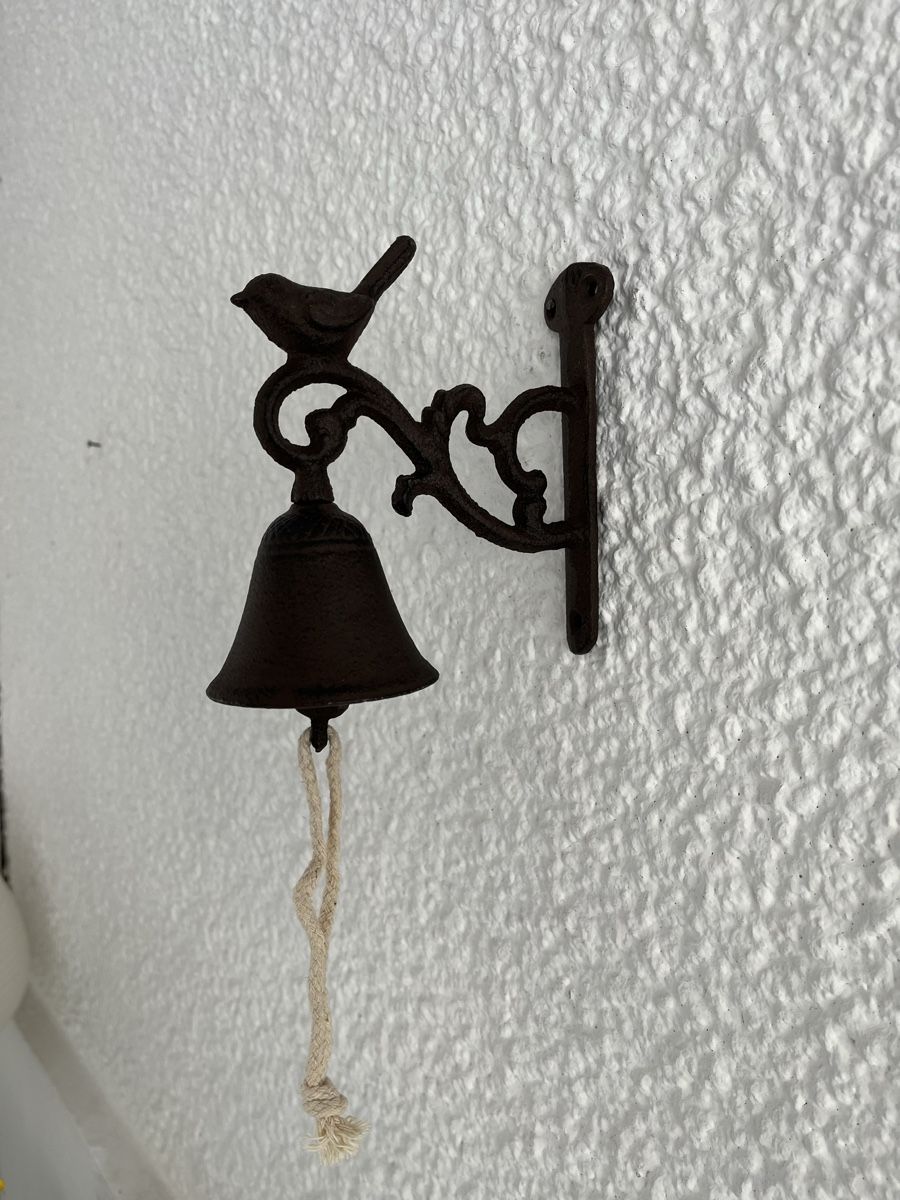 Alle Dekorationen: Wandglocke aus Gusseisen – Gebraucht aus Wetzikon ZH von seli03