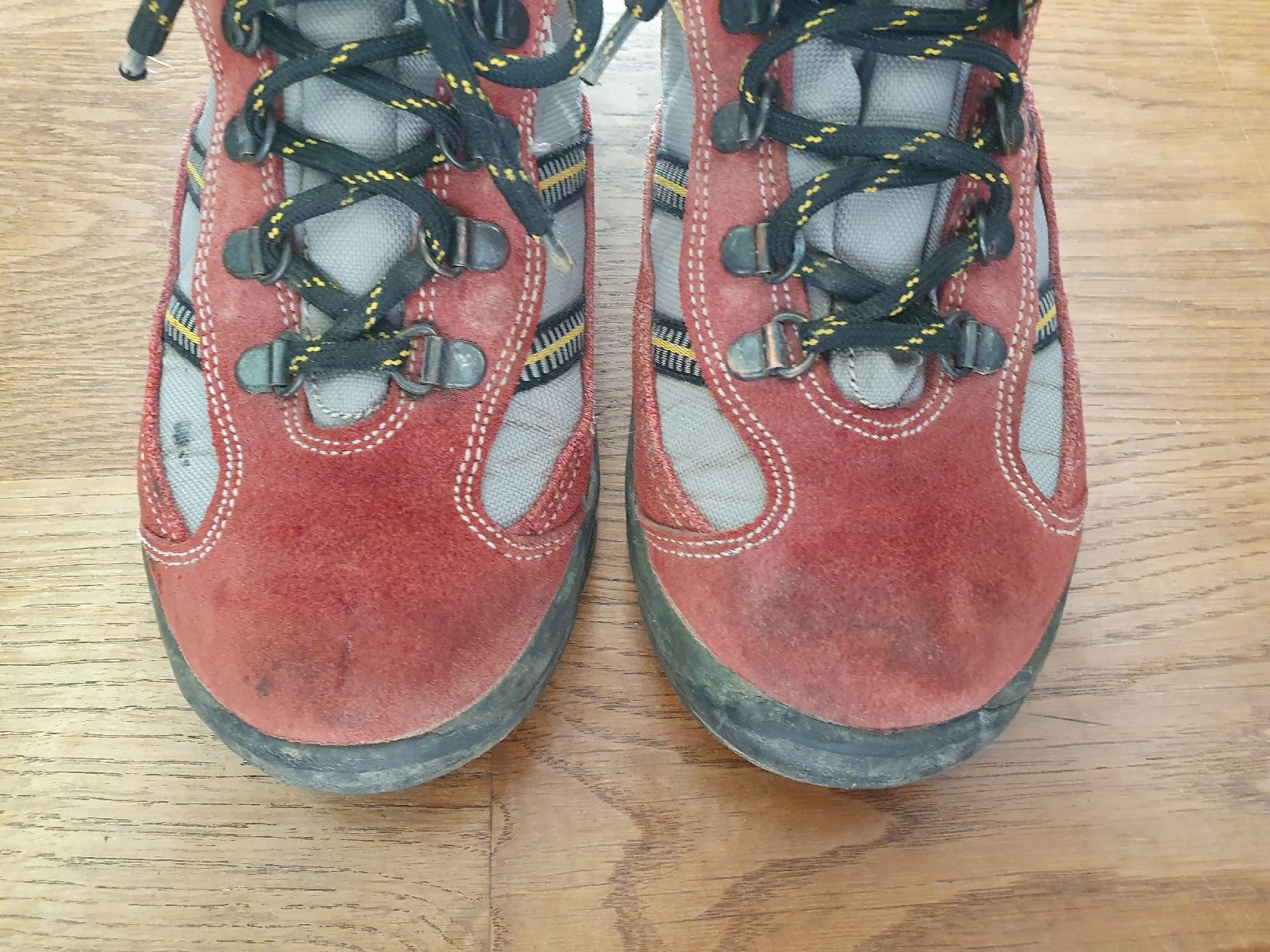 Scarpe da uomo: Wanderschuhe Gr. 35 – Usato da Villars-sur-Glâne venduto da richardette 1