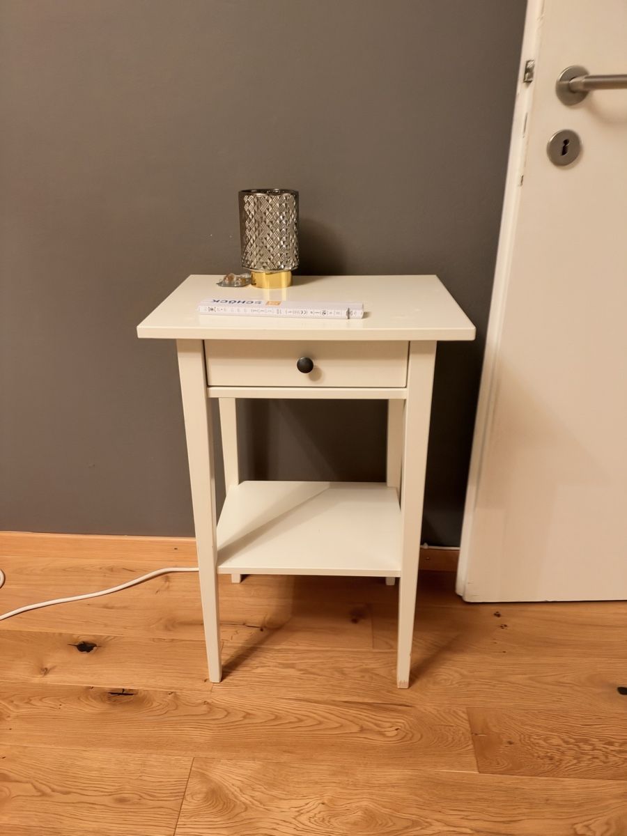 Comodini: IKEA Hemnes Nachttisch  – Usato da Zollikerberg venduto da Pandasha 1