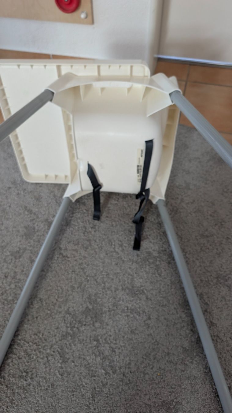 Seggioloni: ANTILOP Kinderhochstuhl mit Tablett, weiß/silberfarben – Usato da Würenlos venduto da Wentta 5