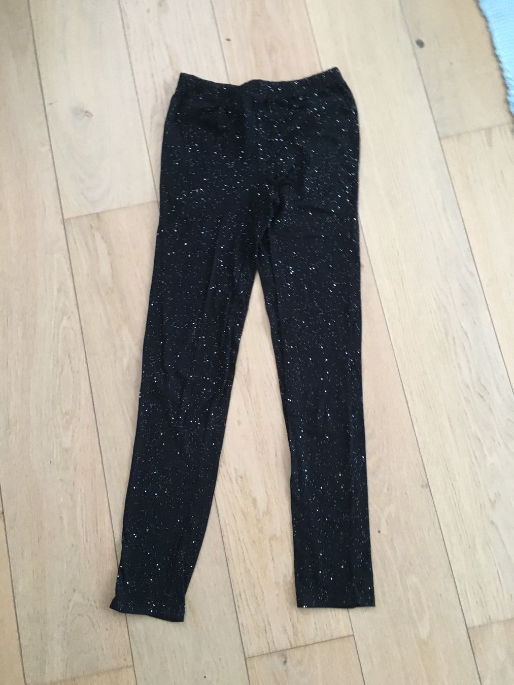 Gap Collant & Leggings: GAP Glitzer Leggins schwarz Gr. 152-158 – Nuovo (secondo la descrizione) da Gächlingen venduto da Tara_devi