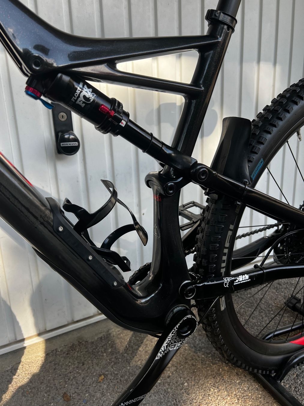 Specialized Velos: Specialized FSR Camber Expert 29 / full Carbon – Defekt aus Solothurn von  2