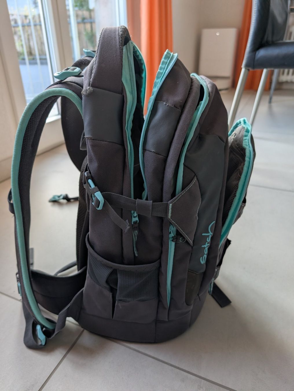 Satch Zaini: Satch Schulrucksack grau-mint – Usato da Dielsdorf venduto da soki67 2