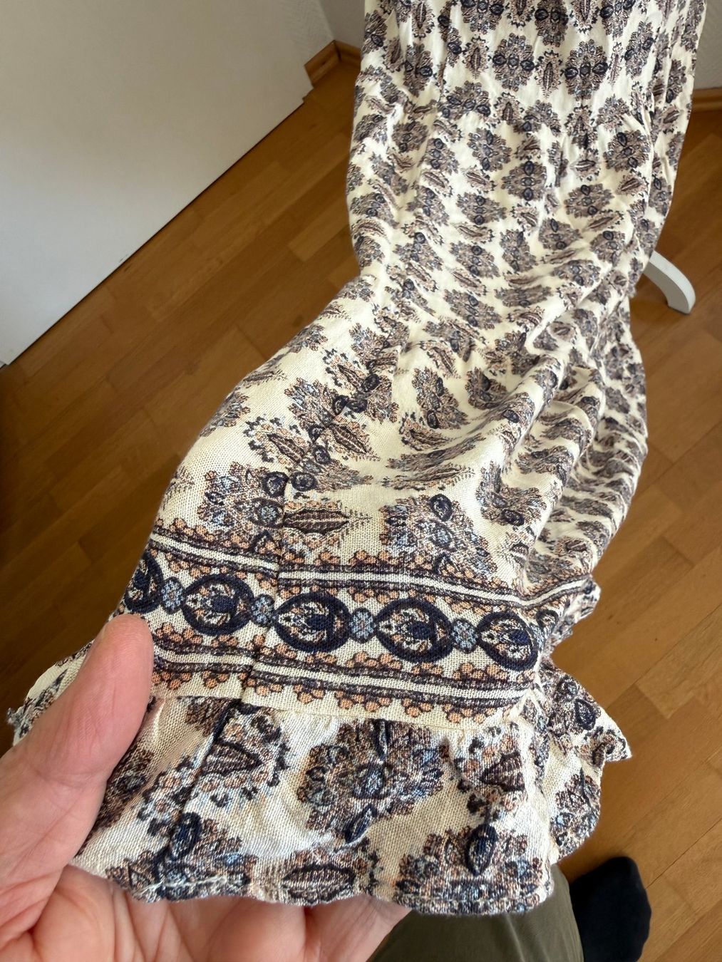 Röcke: Rock Max Studio London Grösse XS Viskose – Gebraucht aus Kirchdorf AG von coco123 5
