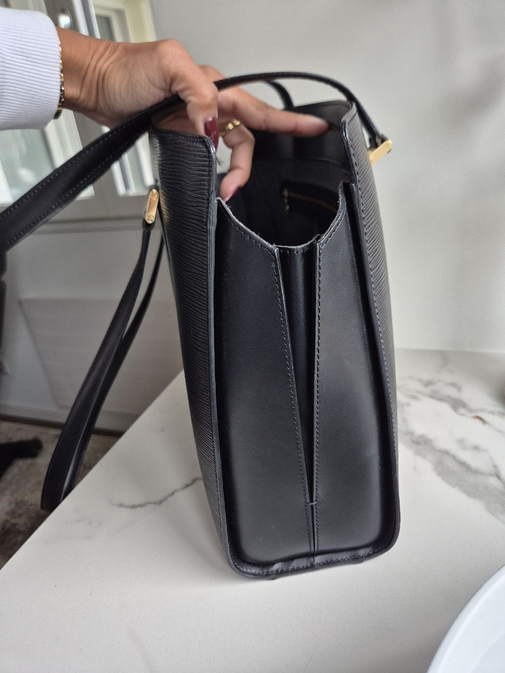 Louis Vuitton Borse da donna: Louis Vuitton Epi Noir Saint-Jacques  – Usato da Weisslingen venduto da Airgate 5