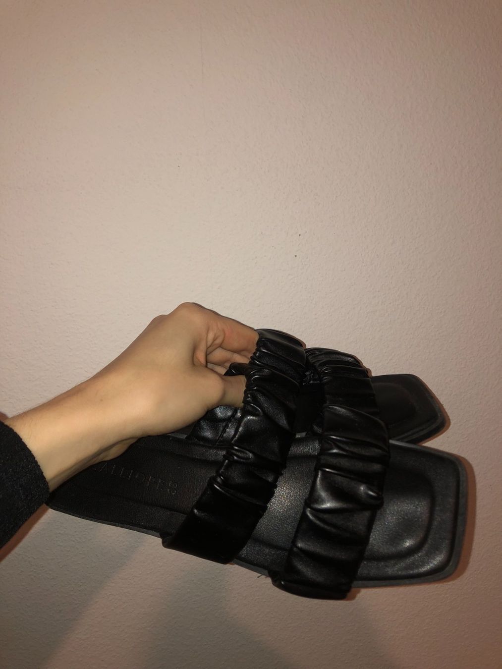 Scarpe da donna: sandales d'été – Usato da Bulle venduto da sop_ct6x 1