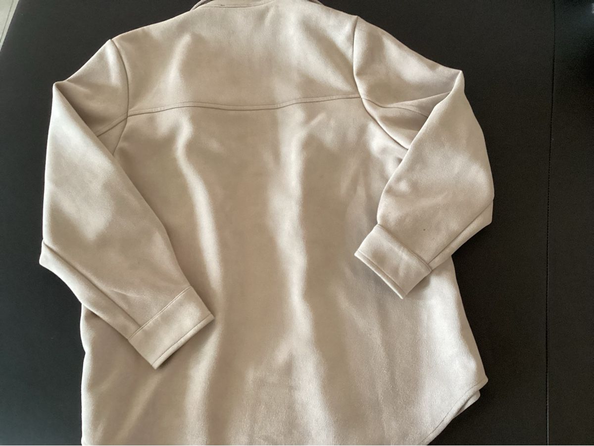 Camicette: Schöne Oversized-Bluse / Hemd im Wildleder-Look, Gr. M – Nuovo (secondo la descrizione) da Cham venduto da Lanza08 2