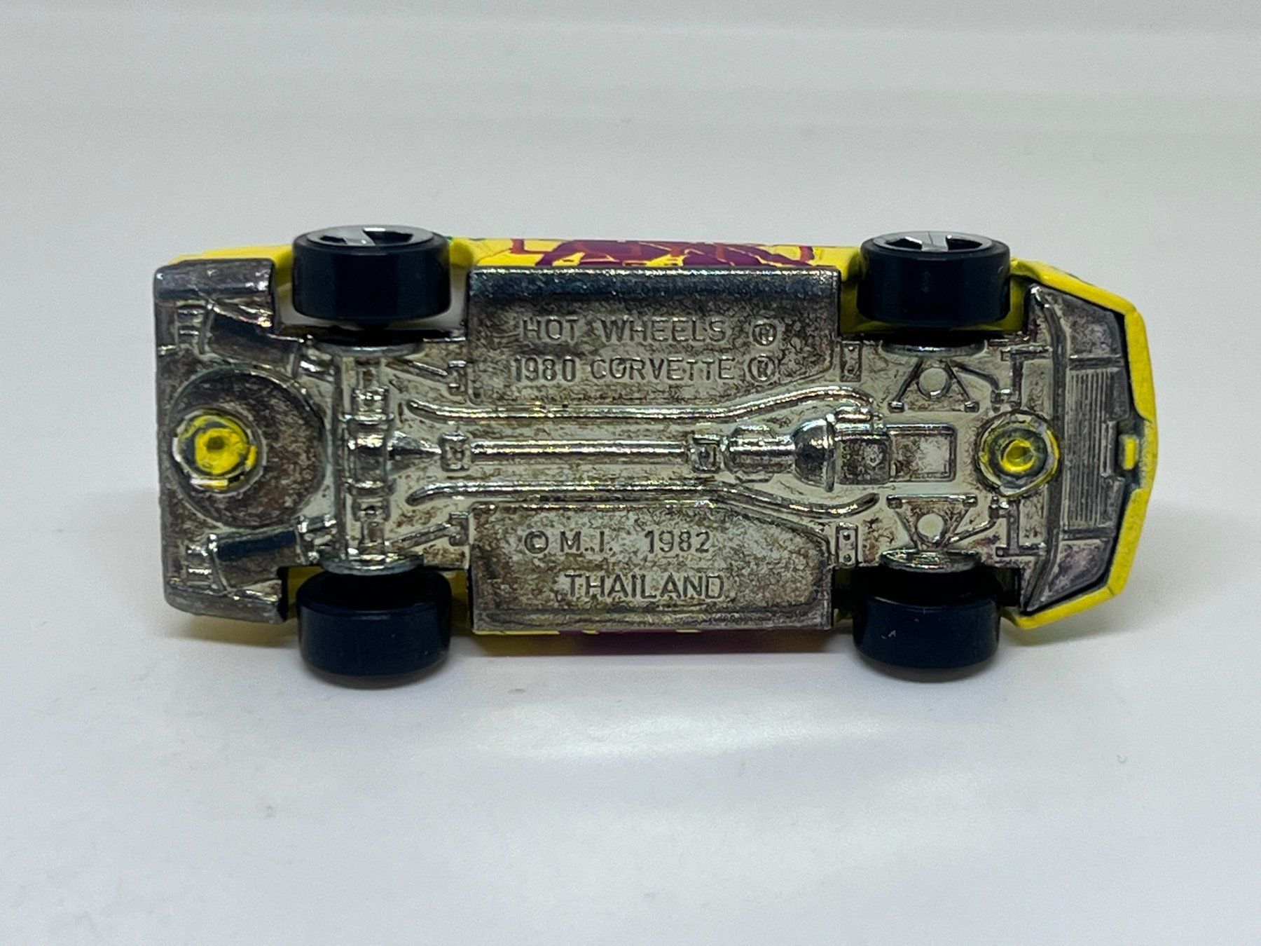 Hot Wheels Modellini d'auto: Hot Wheels 1980 Corvette #629 – Usato da Wildegg venduto da LaaBoutique 3