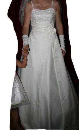 Wunderschönes Brautkleid mit Zubehör, Grösse 40👰‍♀️ 