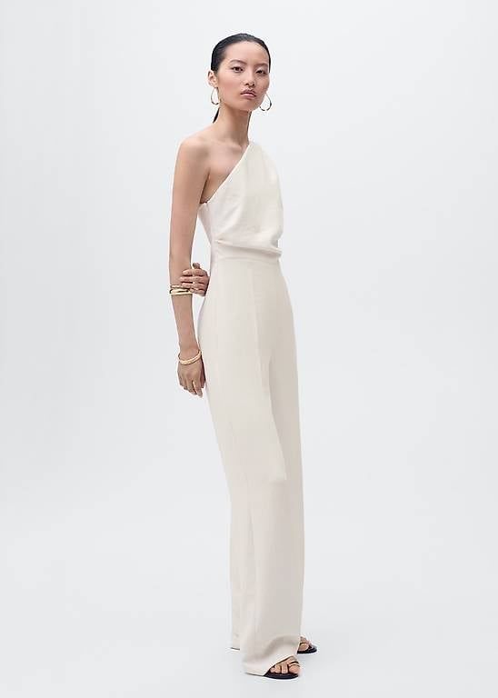 Mango Tute: Mango - cremeweiss asymmetrischer Jumpsuit – Nuovo (secondo la descrizione) da Zürich venduto da voyageca