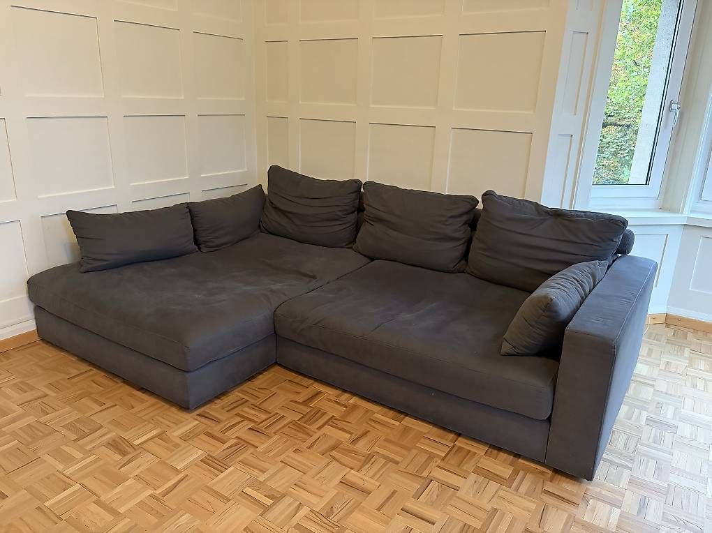 Sofas: Grosses Ecksofa in Anthrazit, Microfaser-Optik, sehr bequem – D'occasion à St. Gallen par ram_6d9h 2